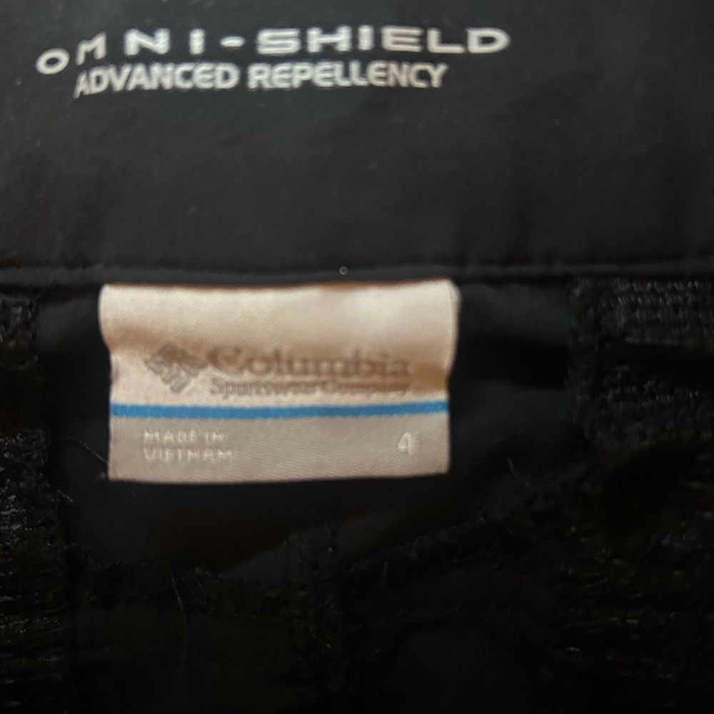 Columbia Omni Shield Black Cropped Pants - Picture 4 of 11